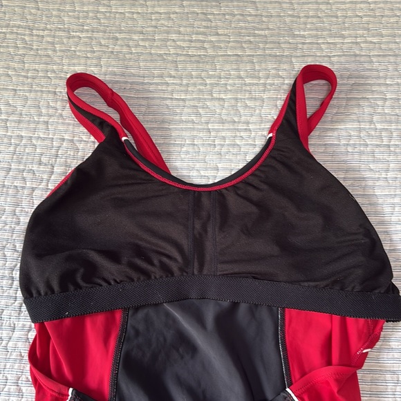 NIKE Swim Racerback Style Monokini - Picture 6 of 9